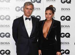 Diese umlaufsicherung steht teilweise im widerspruch zur wertaufbewahrungsfunktion des geldes. Jose Mourinho Tochter Matilde Stiehlt Star Coach Die Show