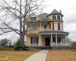 303 College St Macon Ga 31201 Macon Old Houses For Sale Victorian Homes