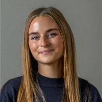 Emily Bardell's Instagram, Twitter & Facebook