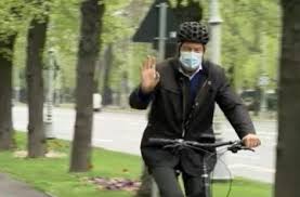 Jun 03, 2021 · klaus iohannis, din nou pe bicicletă cu prilejul zilei mondiale a bicicletei. Klaus Iohannis A Mers La MuncÄƒ Pe BicicletÄƒ Vineri DimineaÈ›Äƒ Virgin Radio Romania