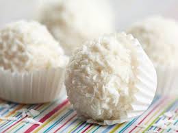Rafaello Maison Pret En 15 Minutes A Decouvrir D Urgence Coconut Truffles Peanut Cookie Recipe Desserts