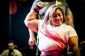 The enigmatic isabel decides to rent her belly to give birth to the baby of sara and joaquin, a possessive couple, obsessed with the idea of starting a family. Biographies