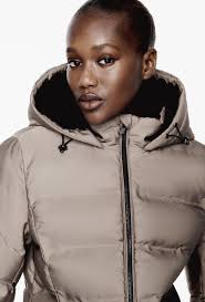 NWT ZARA WATER AND WIND PROTECTION SHORT QUILTED ANORAK