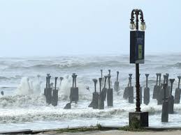Find mumbai cyclone latest news, videos & pictures on mumbai cyclone and see latest updates, news, information from ndtv.com. Cyclone Ockhi Heavy Rainfall Expected In Next 24 Hours In Mumbai Bmc Issues Advisory Oneindia News