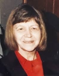 Evelyn Hurst's Instagram, Twitter & Facebook