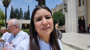 Celebran daneses 50 aniversario de su egreso del Ateneo Fuente