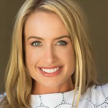 Photoshoot ready thanks to The Hair Studio by Megan Rollins and the one and  only Brandi Pope 🙌🏻 #nofilterneeded #EPcover #ignoremyawkwardsmile