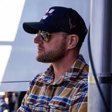 Taylor Kitchen (@_TaylorKitchen_)