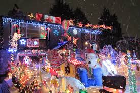 Candy cane lane kelowna bc.2015 music by jason shaw at. 15 Lit Up Houses You Must Drive Past In Metro Vancouver This Winter