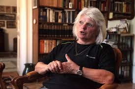 Sarolta monspart — control freak 07:08. Nemzeti Kozszolgalati Egyetem