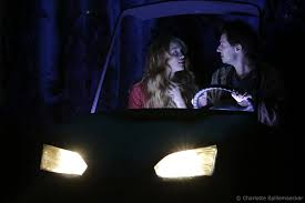 Une création où rien n'est laissé au hasard. La Dame Blanche Theatre De La Renaissance Un Succes Jouissif