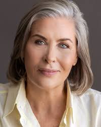 Jennifer Te Atamira Ward-Lealand MC/Entertainer Profile