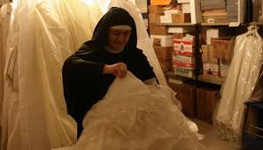 Vendo vestito da cerimonia da uomo taglia 50 praticamente nuovo usato pochissimo perfetto. Vestiti Da Sposa Usati Napoli