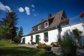 Direkt am wald, den potsdamer ravensbergen, können sie sich optimal erholen und wohnen trotzdem in unmittelbarer nähe des zentrums von potsdams (3 km) und berlins (20 km). Pension Haus Am Walde Schmallenberg Aktualisierte Preise Fur 2021