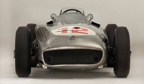 1954 Mercedes Benz W196r Formula 1 Car Benz Mercedes Mercedes Benz