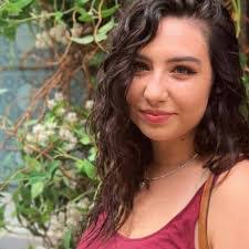 Allison Baughman's Instagram, Twitter & Facebook