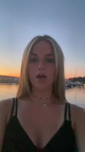 Lilly Gore's Instagram, Twitter & Facebook