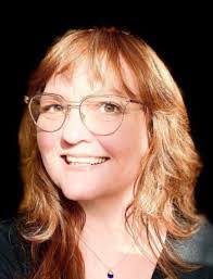 Shannon Roach's Instagram, Twitter & Facebook