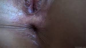 ▷ Franceska Jaimes in Raw 8 (Photo 10) | Evil Angel