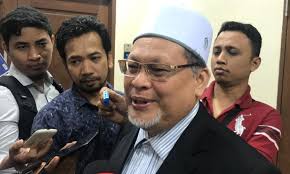 See more of politik terkini malaysia on facebook. Apabila Lebai Kelantan Main Salji Semasa Rakyat Menghadapi Bencana Banjir Umno Bn Dlm Pru 15 Merampas Kelantan Terengganu Dgn Selesa