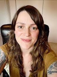 Samara Dunn's Instagram, Twitter & Facebook