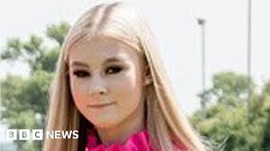 Bethany Devlin's Instagram, Twitter & Facebook