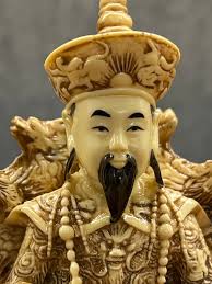 Vintage Dime Store Faux Ivory Resin King and Queen Pair SET Statues