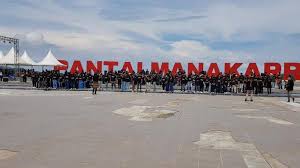 Alamat rute pantai manakarra, gambar: 250 Musisi Tampil Memukau Di Anjungan Pantai Manakarra Mamuju Tribun Timur