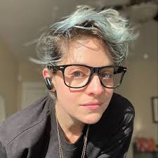 Stiff: The Curious Lives of Human Cadavers by Mary Roach