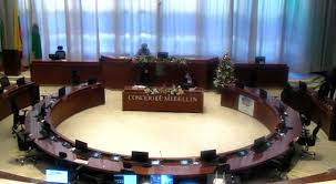 El gobernador de la guajira, nemesio roys garzón, instaló el primer periodo de sesiones ordinarias de 2021 de la asamblea departamental, en la que manifestó que se discutirán varias iniciativas que irán encaminadas a la reactivación económica y una reestructuración del ente administrativo. Concejo De Medellin Inicio Primer Periodo De Sesiones Ordinarias Del 2021