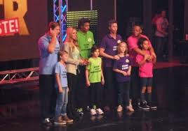 Baba (?) ve anne(?) 'nin oğlu 2021 yılında antrenör olarak feyenoord, fenerbache & dutch national team ile ünlüdür<. Mijn Vader Is De Beste Prinsenbeeknieuws