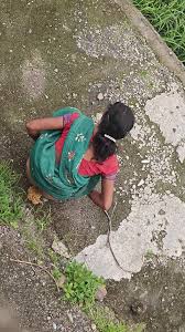 Indian: Shitting - video 119 - ThisVid.com