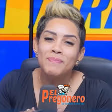 La periodista Danylsa Vargas criticó al expresidente de la Dirección  Nacional de Control de Drogas (DNCD), general retirado Rolando Rosado  Mateo, luego de desmentir al comunicador Elvin Castillo, quien afirmó que le