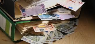 Die schenkung oder das erbe einer immobilie oder eines grundstücks ist in der damit ist dieser fall eine der wenigen ausnahmen, bei dem nach der beurkundung keine grunderwerbssteuer an das finanzamt gezahlt werden muss. Kaufpreis Ruckwirkend Gesenkt Steuern Gibt Es Nicht Zuruck