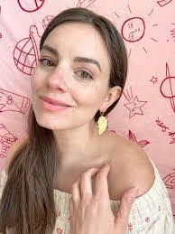 Molly Cope's Instagram, Twitter & Facebook