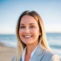 Jennifer Perales's Instagram, Twitter & Facebook