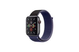 If you are considering the aluminum and want the best deal, go with the nike for the additional watch faces. Apple Watch Series 5 Im Test Lohnt Sich Der Kauf Fit For Fun