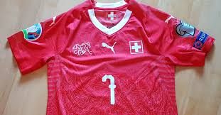 But kieffer moore has stepped up with a brilliant header to score a crucial welsh equaliser. Das Em Quali Trikot Des Schweizer Nationalspielers Breel Embolo