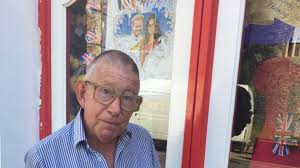 Prinz harry wird dort die schaulustigen und 200 vertreter von wohltätigen organisationen, mit denen er in verbindung steht, begrüßen. Royale Hochzeit Als Weltspektakel Das Lukrative Geschaft Mit Der Monarchie Archiv