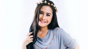 Lirik itu aku dulu dari pasto, prilly latuconsina ini dipublikasikan pada tanggal 11 april 2015 (6 tahun yang lalu). Prilly Latuconsina Ternyata Suka Dengan Tipe Cowok Seperti Ini Jadiberita Com