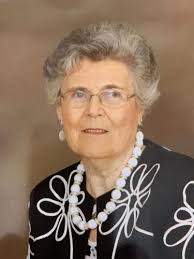 Louella Chaney's Instagram, Twitter & Facebook