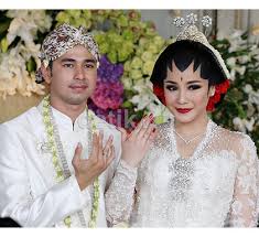 Kumpulan baju wedding adat jawa yg pake hijab. 35 Ide Baju Akad Nikah Adat Jawa Hijab Lamaz Morradean
