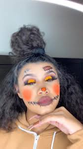 How to Make A Scarecrow from The Wiz Movie