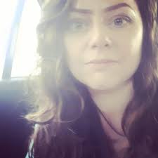 So I'm watching S5 E9 where rory gets upset with her dad for contacting her  mom, Am I weird but i find him so manipulative?