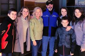 Showing editorial results for liz cheney. Did You Know Dick Cheney S Daughter Liz Cheney Is A Mother Of Five Children