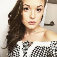 Amy Vacek (amyvacek)