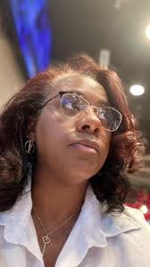 Topin Salon Toronto Helen