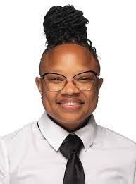 Del Dennis's Instagram, Twitter & Facebook