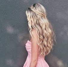 Pin Von Gofeminin De Auf Frisuren Geflochtene Frisuren Flechtfrisuren Frisur Ideen