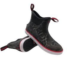 Bring it on, mother nature. Huk Huk Men S Rogue Wave Hannibal Red Size 9 Fishing Ankle Boots Walmart Com Walmart Com